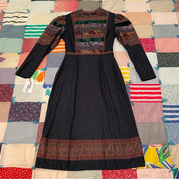 1970’s Vicki Lynn Bardon Quilted Dress - Picture 2 of 4